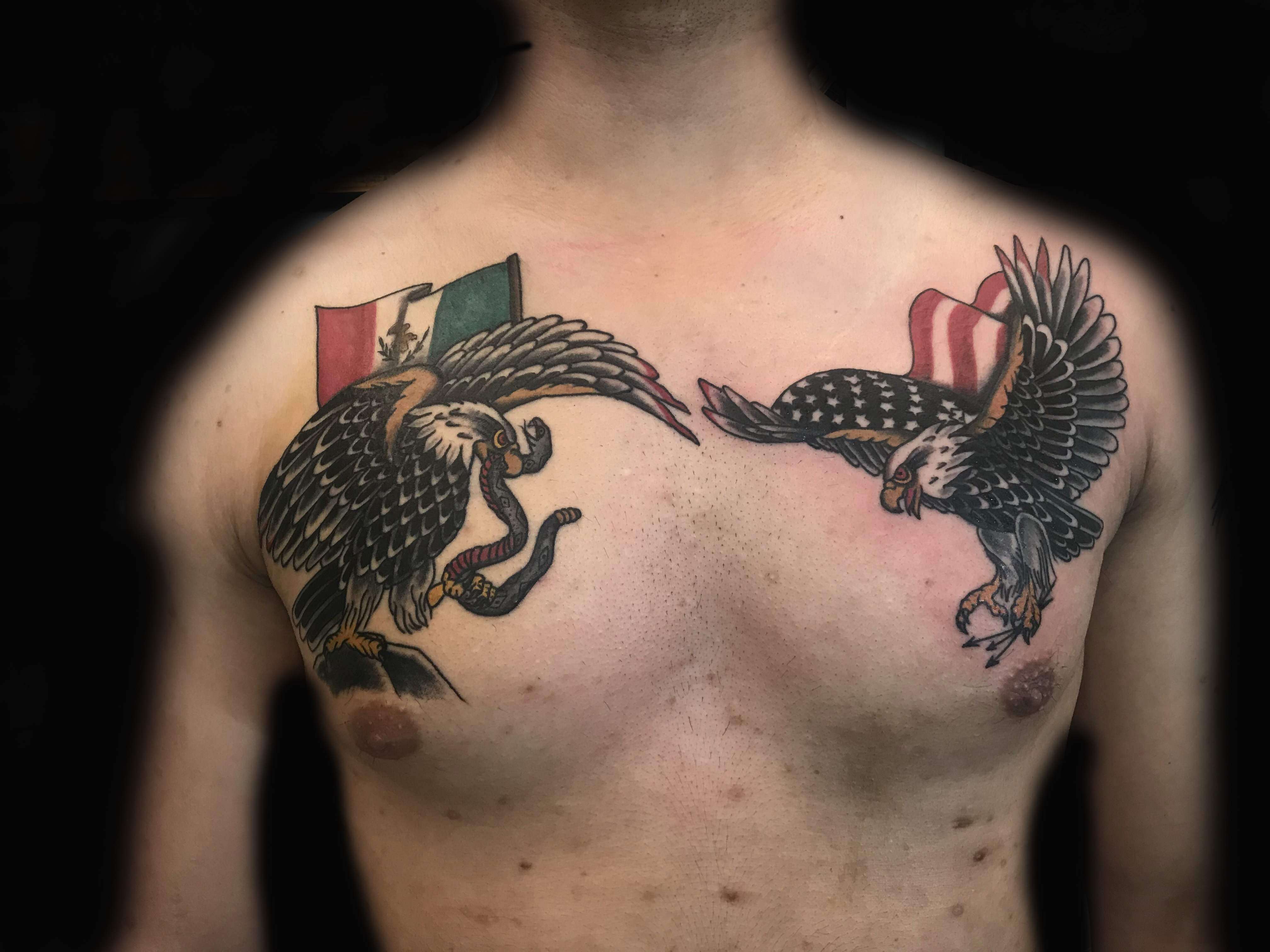 Ivan-Herrera-Tattoo-Berlin-Traditional-Classic-Eagles-Mexican-American Flag